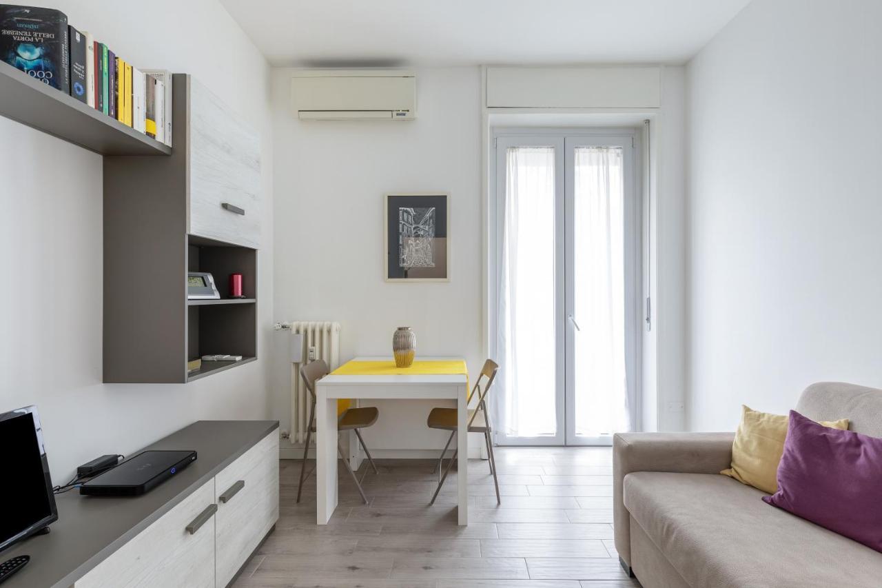 Piazza De Angeli M1 Comfortable Flat With Balcony Milan Luaran gambar