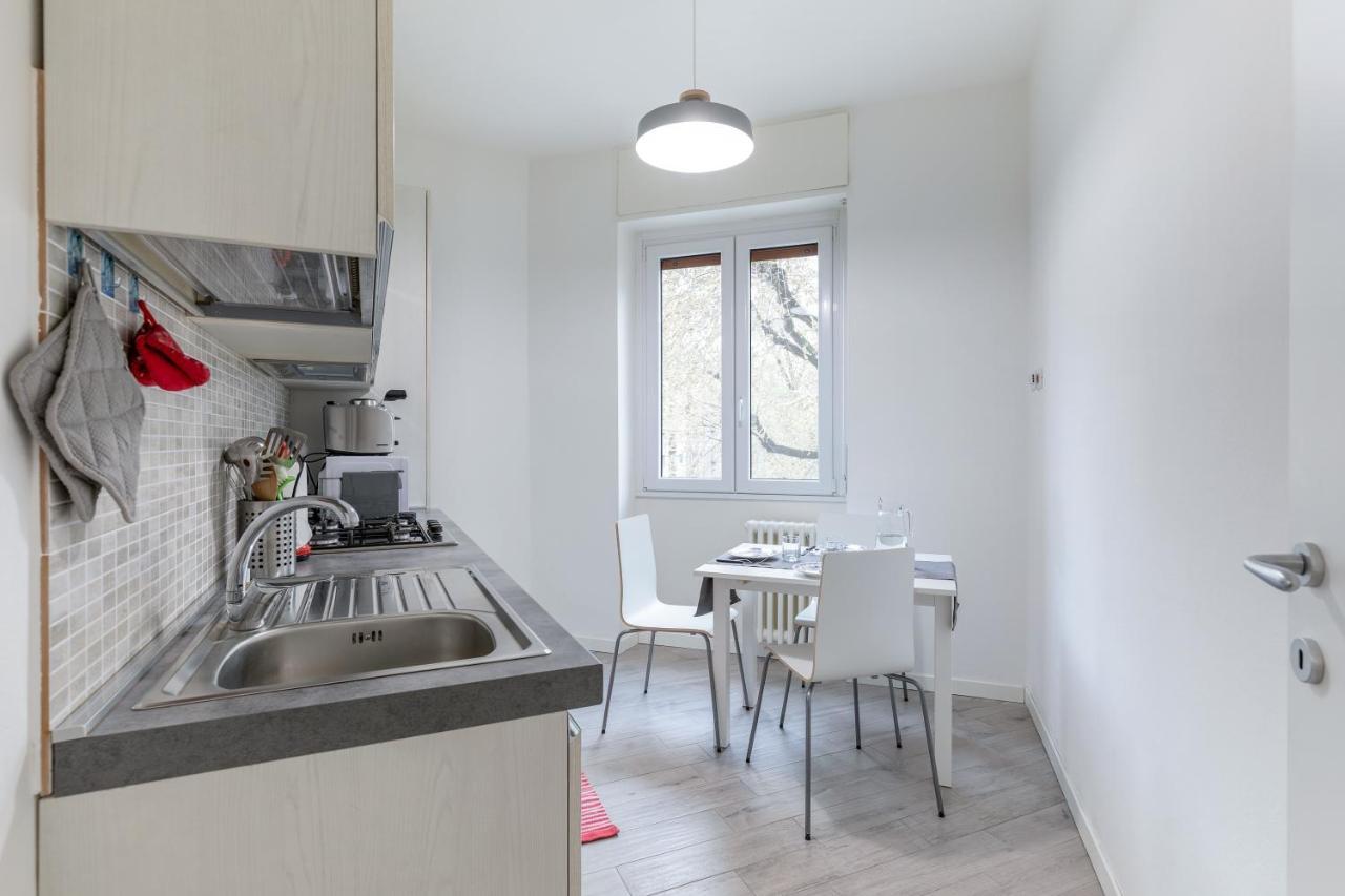 Piazza De Angeli M1 Comfortable Flat With Balcony Milan Luaran gambar